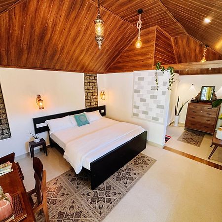 Calm Shack - 2 Bedroom-Boutique Farm Stay ムンナール エクステリア 写真
