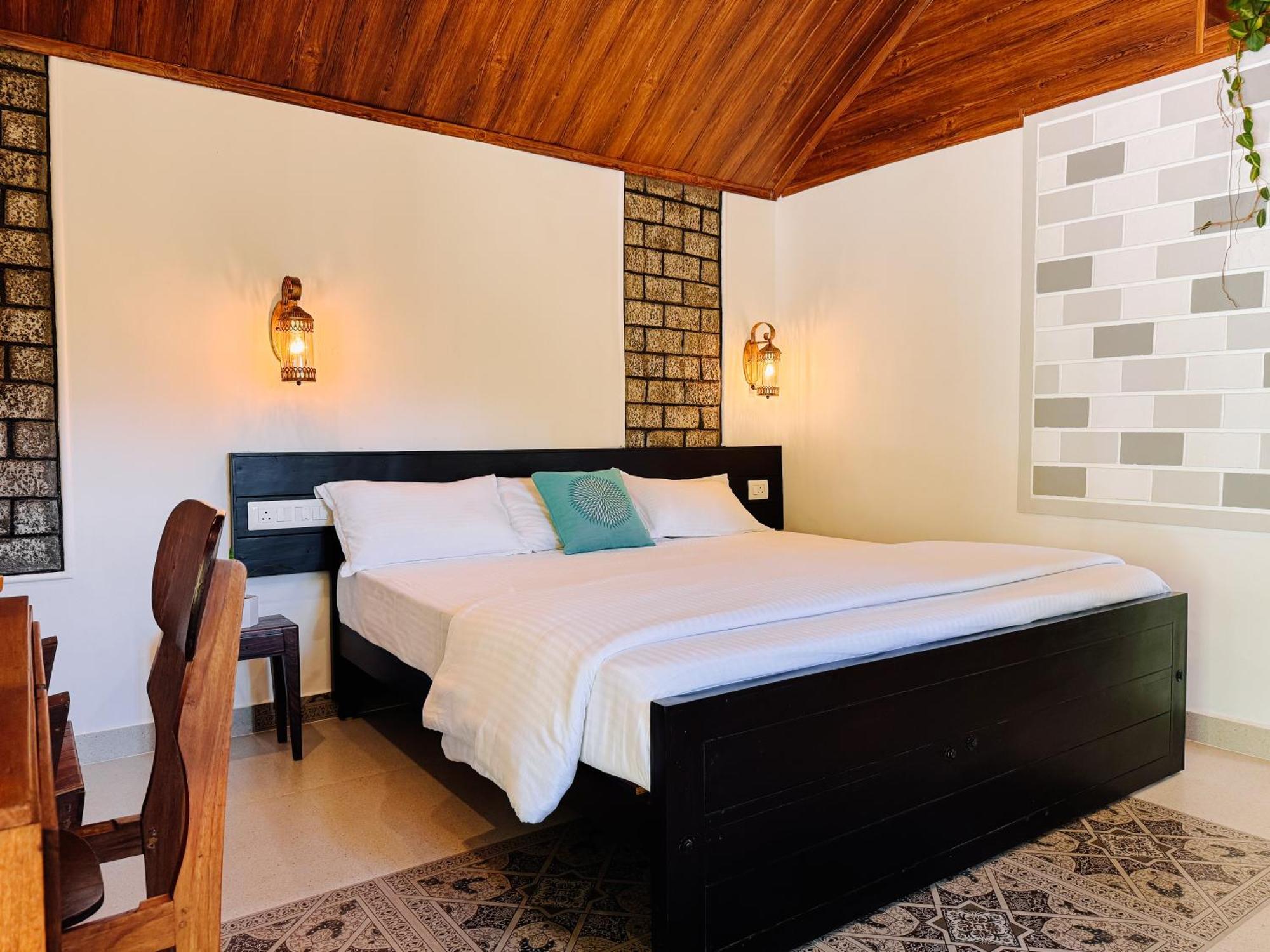Calm Shack - 2 Bedroom-Boutique Farm Stay ムンナール エクステリア 写真