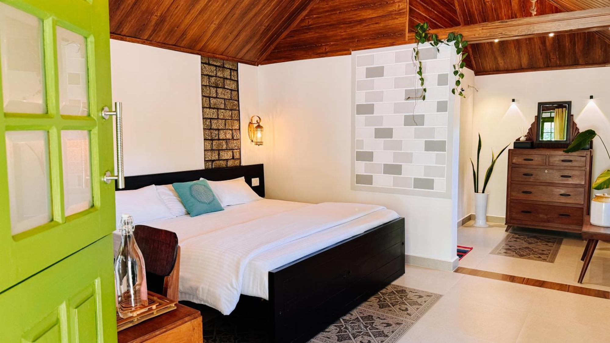 Calm Shack - 2 Bedroom-Boutique Farm Stay ムンナール エクステリア 写真