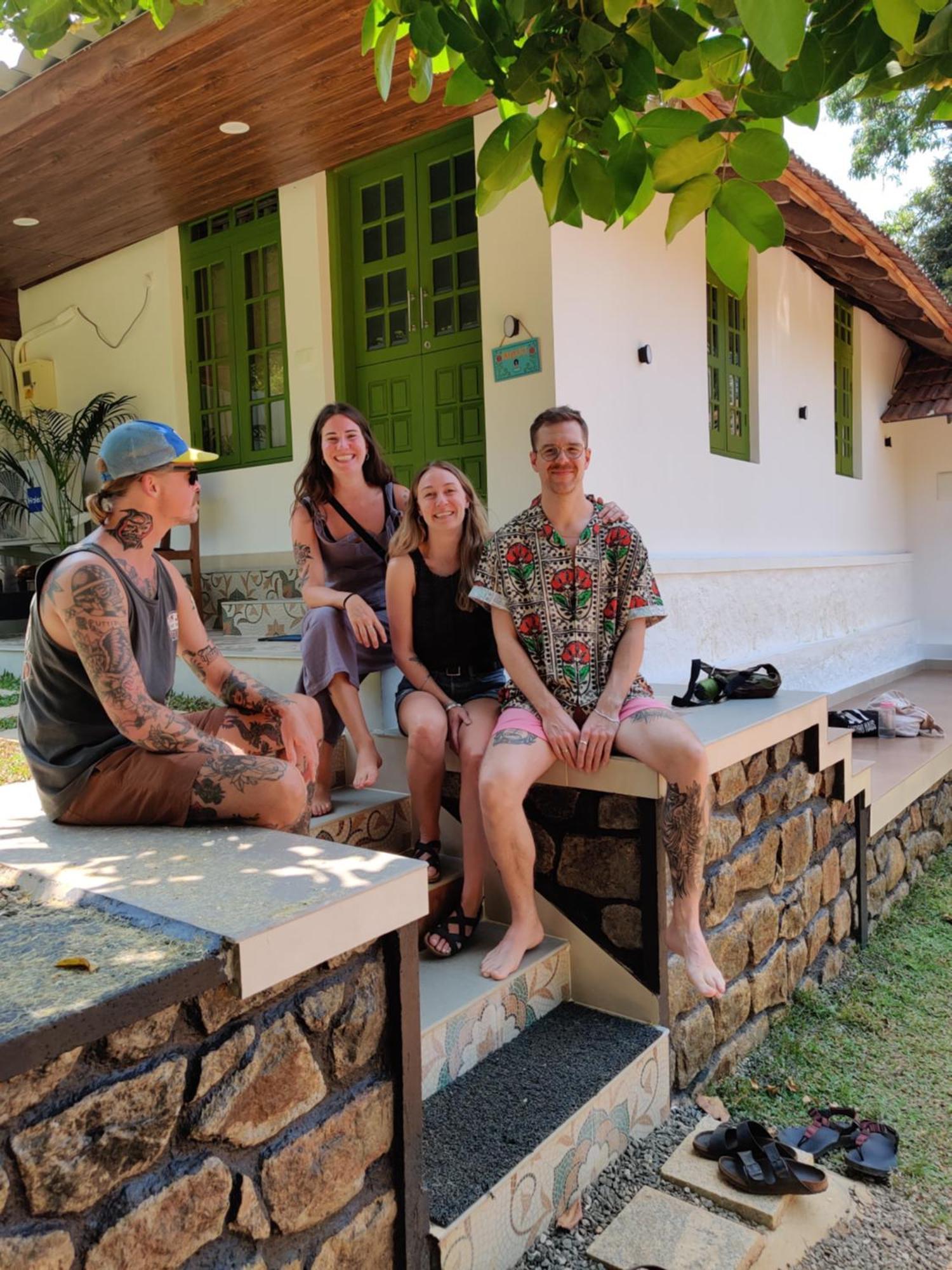 Calm Shack - 2 Bedroom-Boutique Farm Stay ムンナール エクステリア 写真