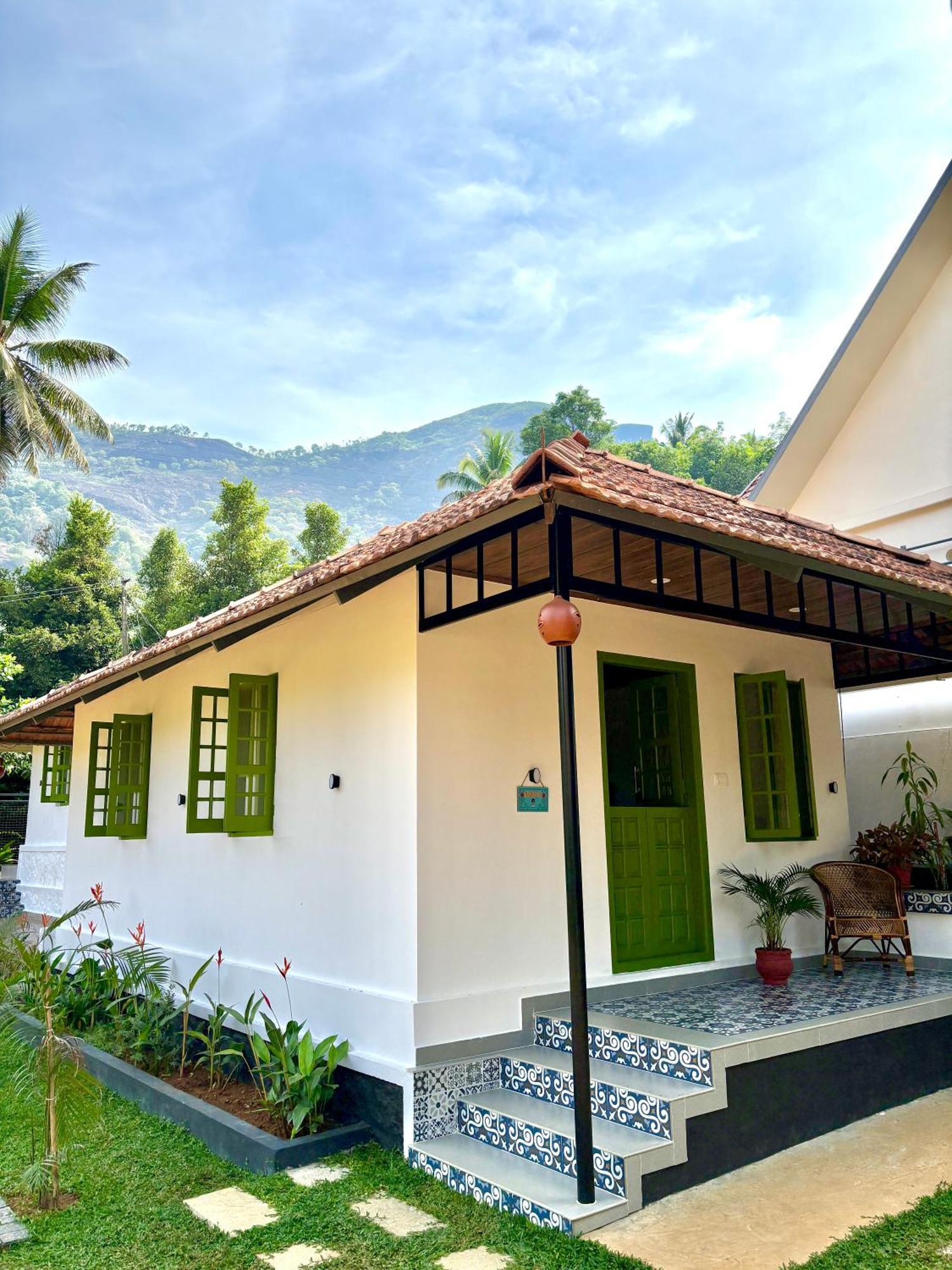 Calm Shack - 2 Bedroom-Boutique Farm Stay ムンナール エクステリア 写真